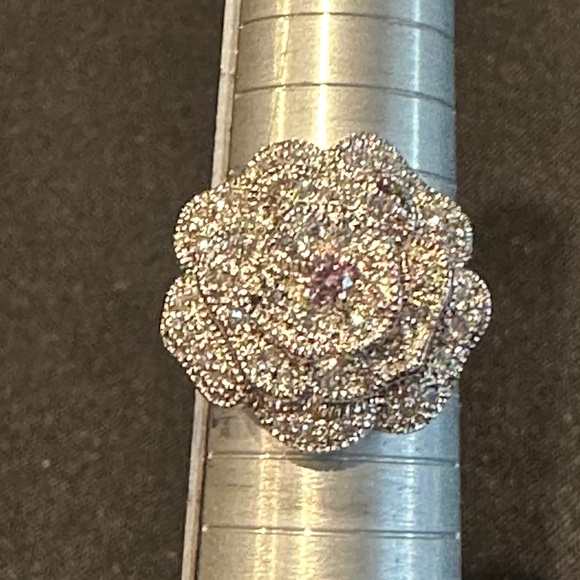 Beautiful 3D Flower Diamonique Ring - Picture 13 of 16
